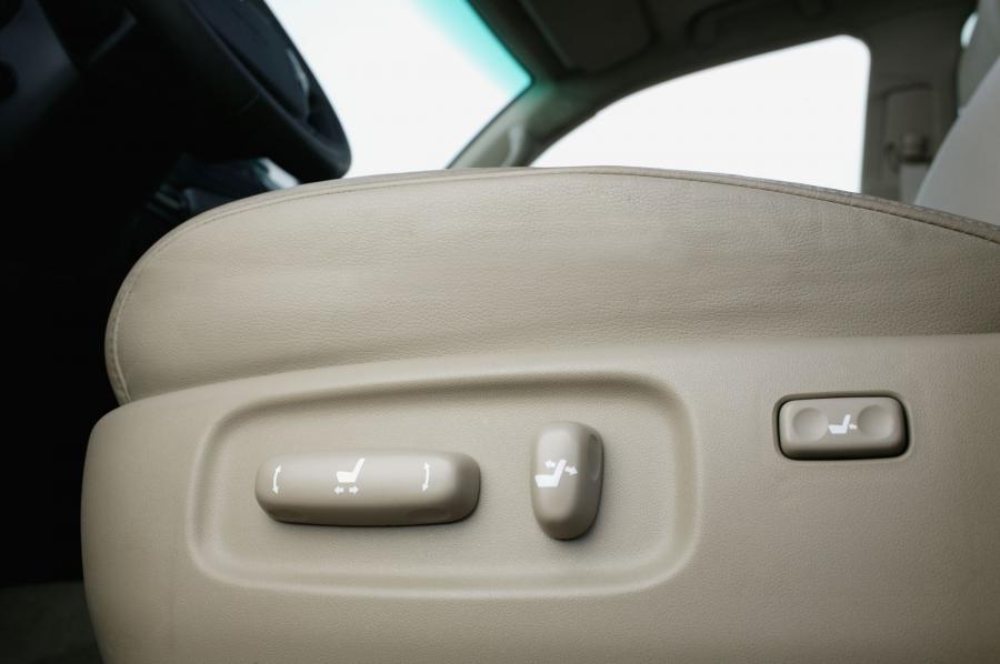  Toyota Land Cruiser 200 2007 года  (фото 157 из 196)